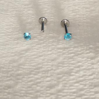 Лабретты 1.2x6-8x2-3 мм для пирсинга с AQUA кристаллом из хирургической стали 316L внутренняя резьба